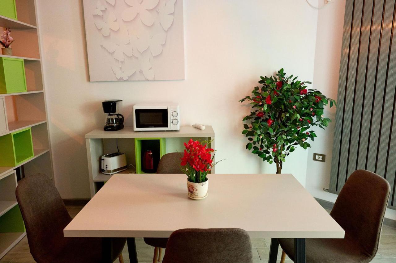 Orizont Sea View Apartment- Spa N Pools Beach Resort 마마이아 외부 사진